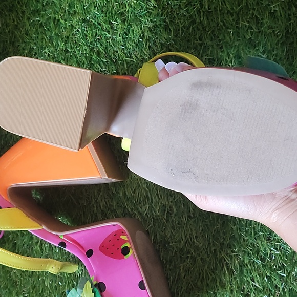 Betsy Johnson FRUIT Heels - Picture 8 of 14